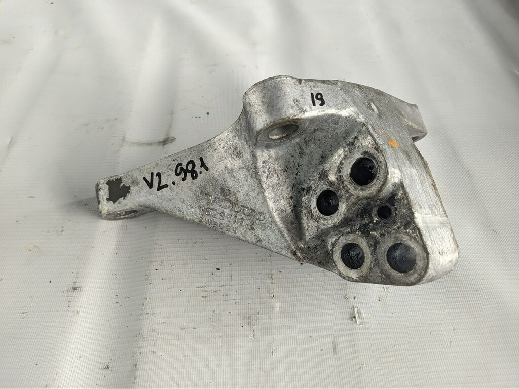 кронштейн двигателя задний правый D12A б/у - 1